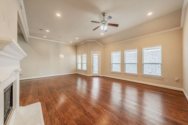 568 Enfield Drive, Frisco, TX 75036