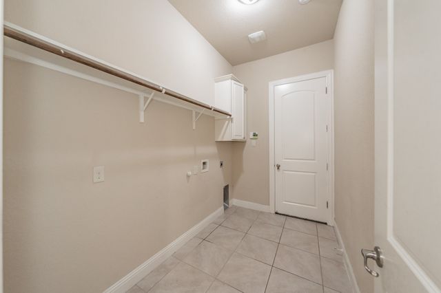 568 Enfield Drive, Frisco, TX 75036