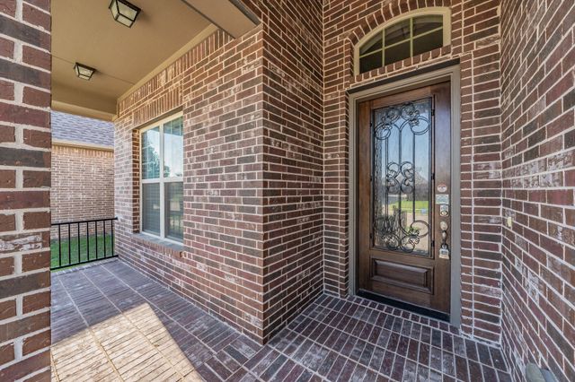 568 Enfield Drive, Frisco, TX 75036