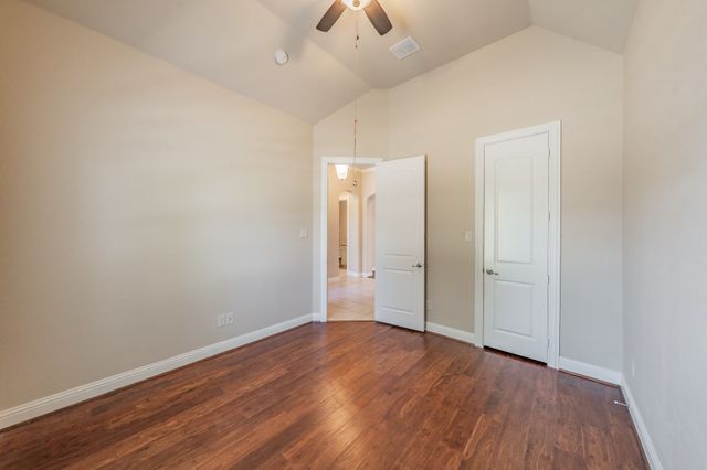 568 Enfield Drive, Frisco, TX 75036