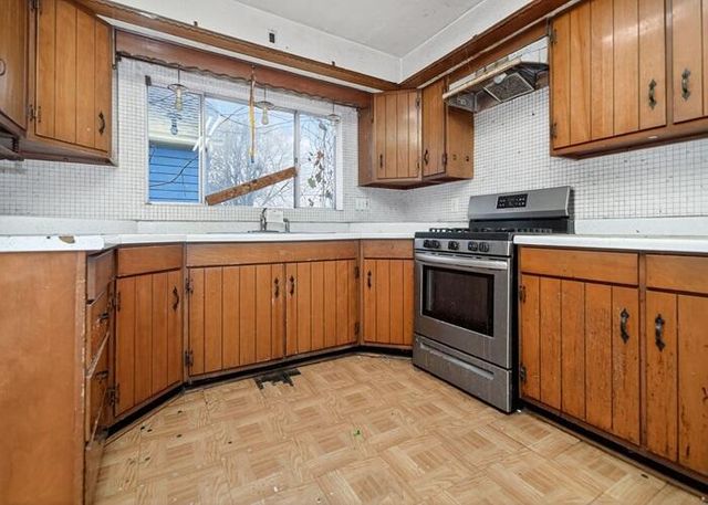 2503 W Becher STREET, Milwaukee, WI 53215