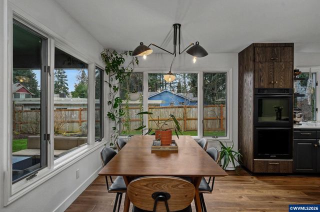 670 Palisades Dr SE, Salem, OR 97302