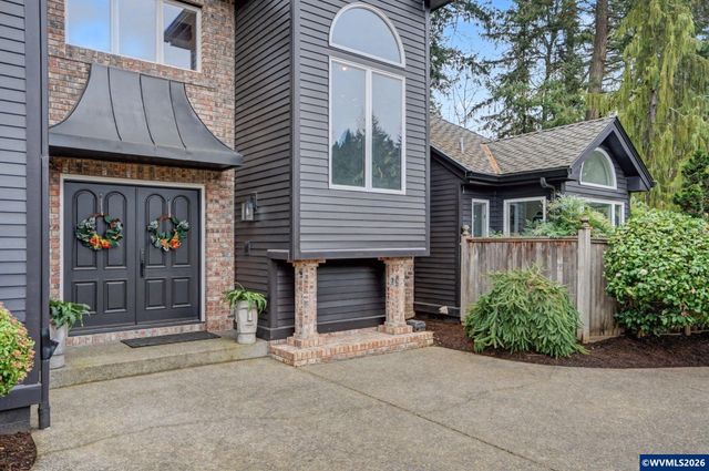 670 Palisades Dr SE, Salem, OR 97302