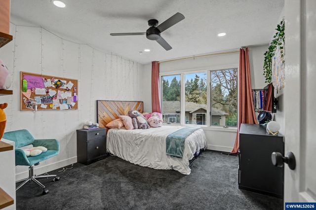 670 Palisades Dr SE, Salem, OR 97302