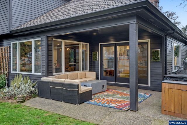 670 Palisades Dr SE, Salem, OR 97302