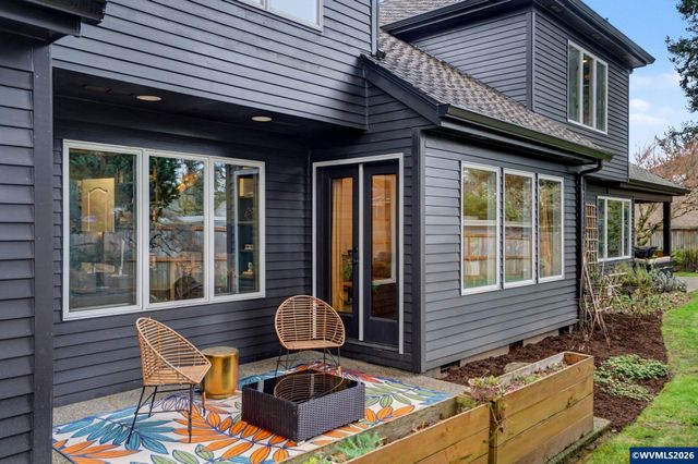 670 Palisades Dr SE, Salem, OR 97302