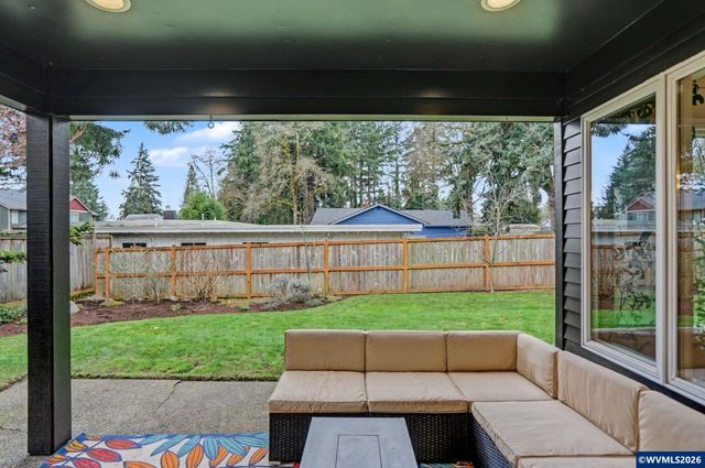 670 Palisades Dr SE, Salem, OR 97302