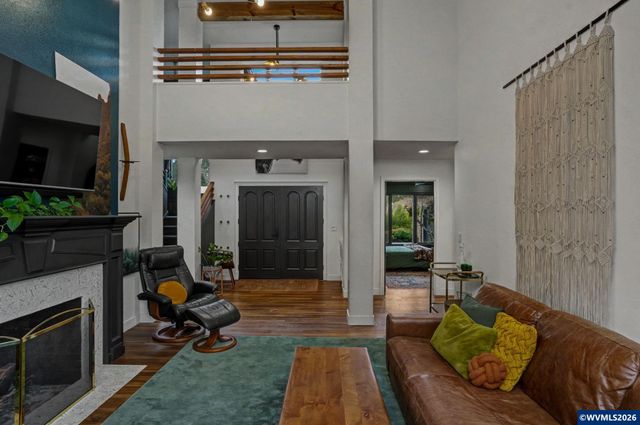 670 Palisades Dr SE, Salem, OR 97302