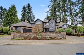 670 Palisades Dr SE, Salem, OR 97302