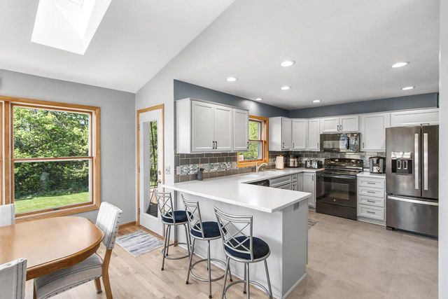 W14222 Selwood Drive, Prairie Du Sac, WI 53578
