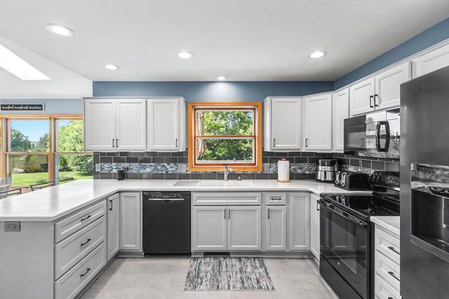 W14222 Selwood Drive, Prairie Du Sac, WI 53578