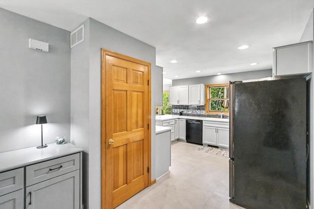 W14222 Selwood Drive, Prairie Du Sac, WI 53578