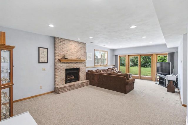W14222 Selwood Drive, Prairie Du Sac, WI 53578