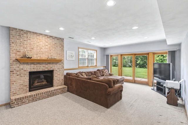 W14222 Selwood Drive, Prairie Du Sac, WI 53578