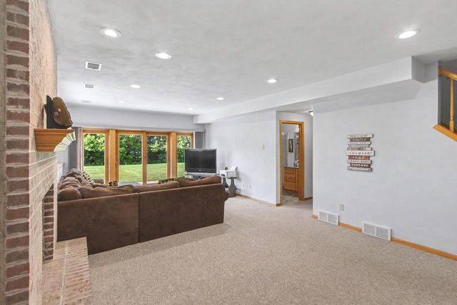 W14222 Selwood Drive, Prairie Du Sac, WI 53578