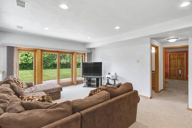 W14222 Selwood Drive, Prairie Du Sac, WI 53578