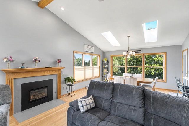 W14222 Selwood Drive, Prairie Du Sac, WI 53578