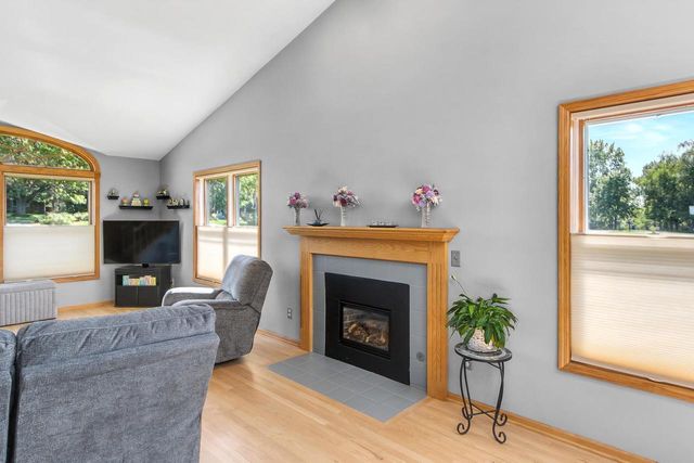 W14222 Selwood Drive, Prairie Du Sac, WI 53578