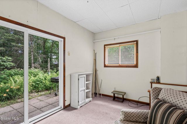 24 Ellen Lane, Glenville, NY 12302