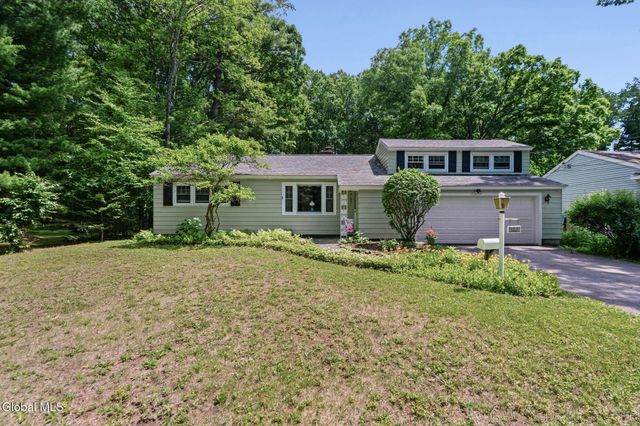 24 Ellen Lane, Glenville, NY 12302