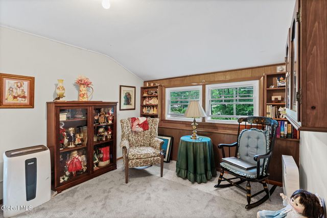 24 Ellen Lane, Glenville, NY 12302