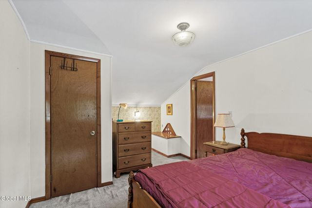 24 Ellen Lane, Glenville, NY 12302