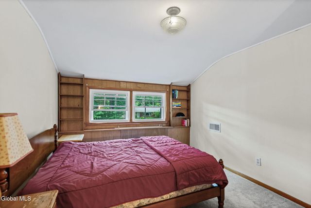 24 Ellen Lane, Glenville, NY 12302
