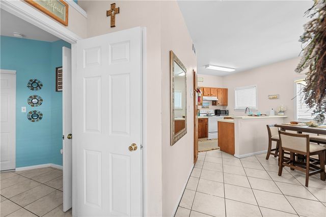 15010 Leeward Dr 104, Corpus Christi, TX 78418