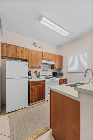 15010 Leeward Dr 104, Corpus Christi, TX 78418