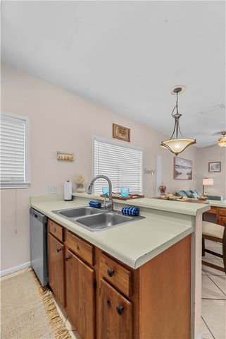 15010 Leeward Dr 104, Corpus Christi, TX 78418