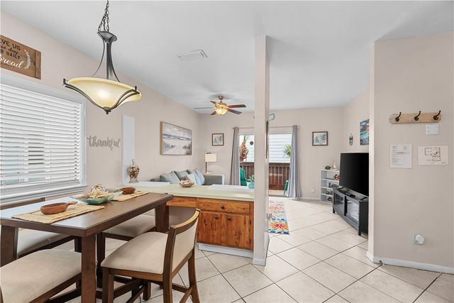 15010 Leeward Dr 104, Corpus Christi, TX 78418