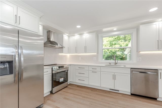 1855 Old Louisquissett Pike, Lincoln, RI 02865