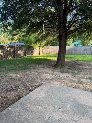 1438 David Lee, Haskell, AR 72015