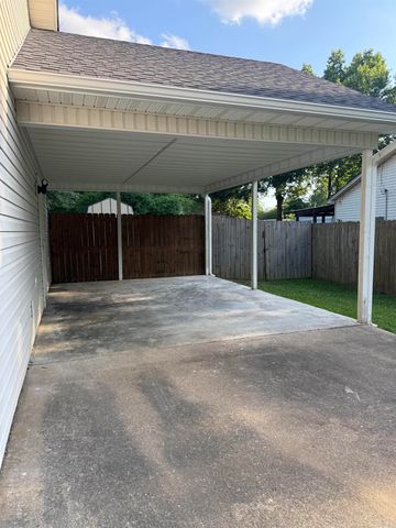 1438 David Lee, Haskell, AR 72015