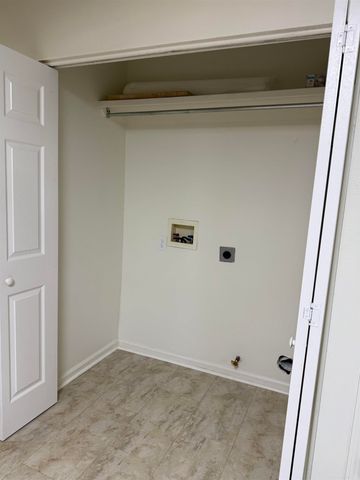 1438 David Lee, Haskell, AR 72015