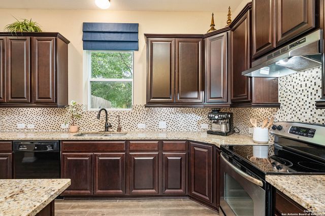 8921 Vine Leaf, Schertz, TX 78154