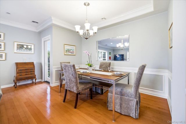 77 Maple Avenue 100, Rockville Centre, NY 11570
