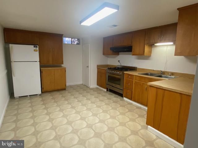 1215 DORCHESTER AVE, Baltimore, MD 21207