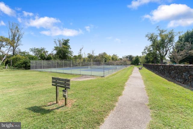 1215 DORCHESTER AVE, Baltimore, MD 21207