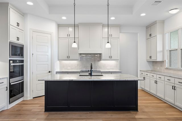 161 Aria Drive, Waxahachie, TX 75165