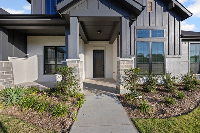 161 Aria Drive, Waxahachie, TX 75165