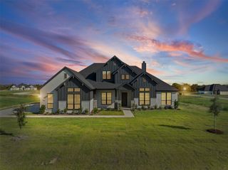 161 Aria Drive, Waxahachie, TX 75165