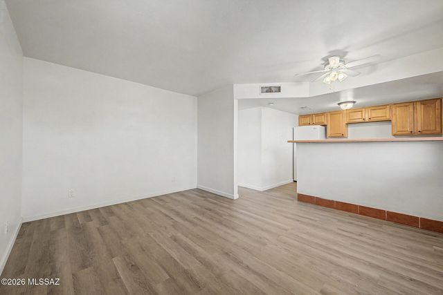 455 W Kelso St Apt 222, Tucson, AZ 85705