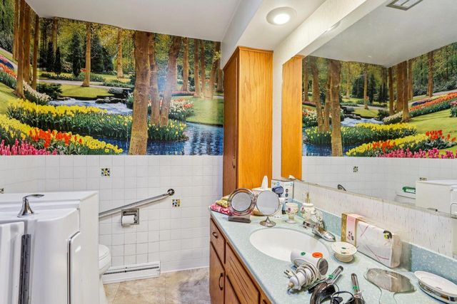 1626 Meadowcrest Lane, Middleton, WI 53562