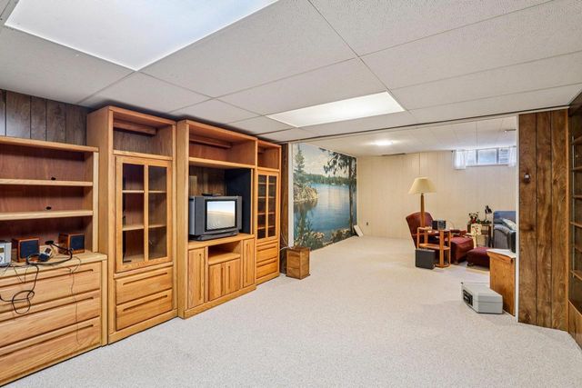 1626 Meadowcrest Lane, Middleton, WI 53562