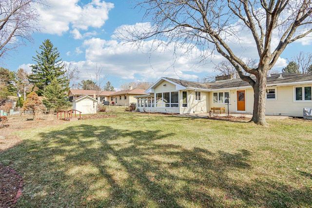 1626 Meadowcrest Lane, Middleton, WI 53562