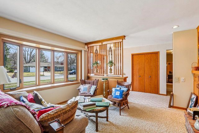 1626 Meadowcrest Lane, Middleton, WI 53562