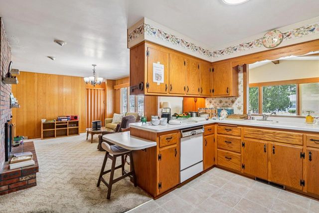 1626 Meadowcrest Lane, Middleton, WI 53562