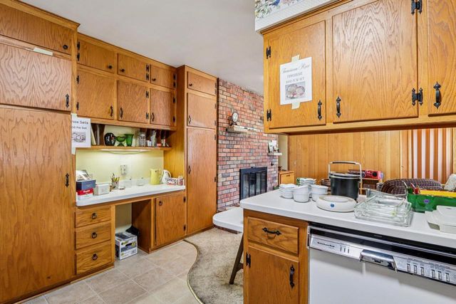 1626 Meadowcrest Lane, Middleton, WI 53562