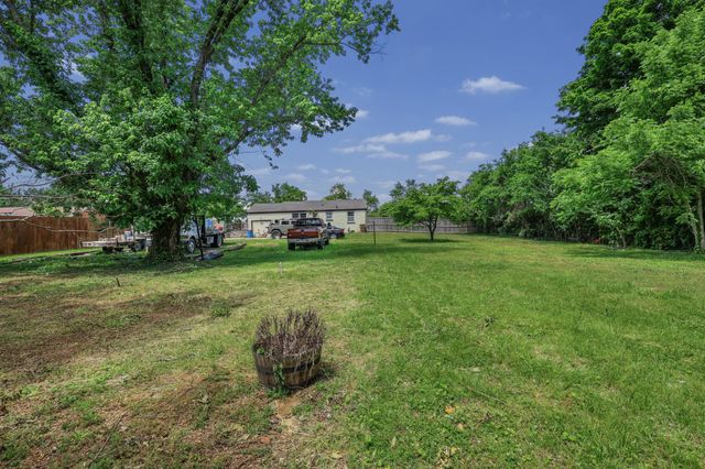4946 Hopedale Dr, Nashville, TN 37211